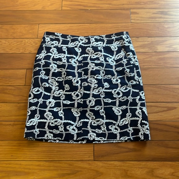 Talbots Skirt Womens 2 Navy White Nautical Rope Design Straight - Picture 1 of 6
